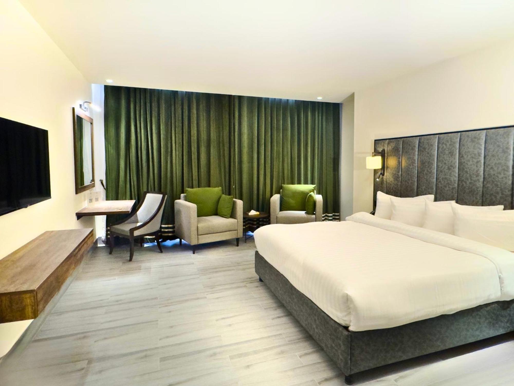 Hotel One Vogue Mall 35 Rawalpindi Buitenkant foto