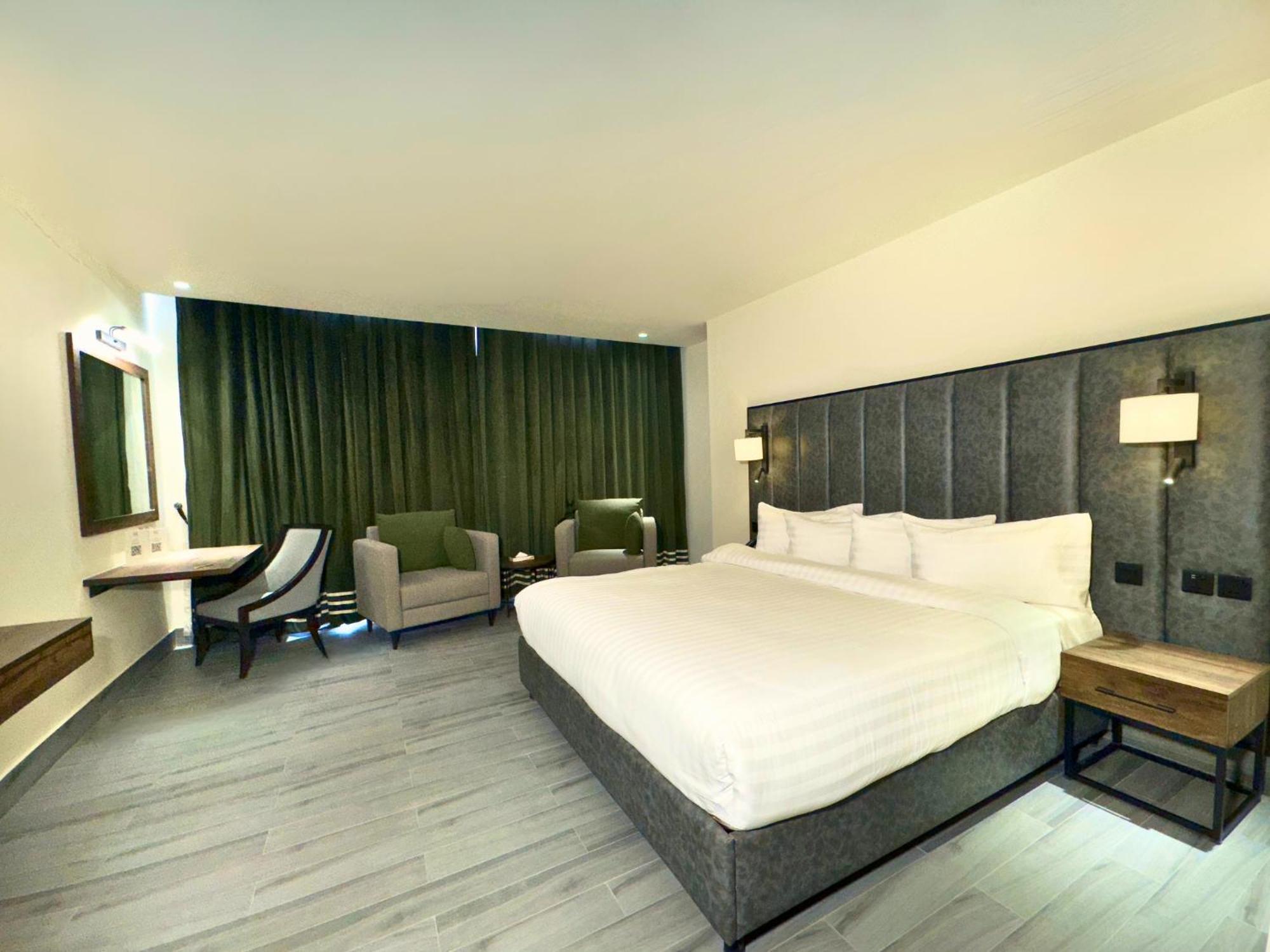Hotel One Vogue Mall 35 Rawalpindi Buitenkant foto