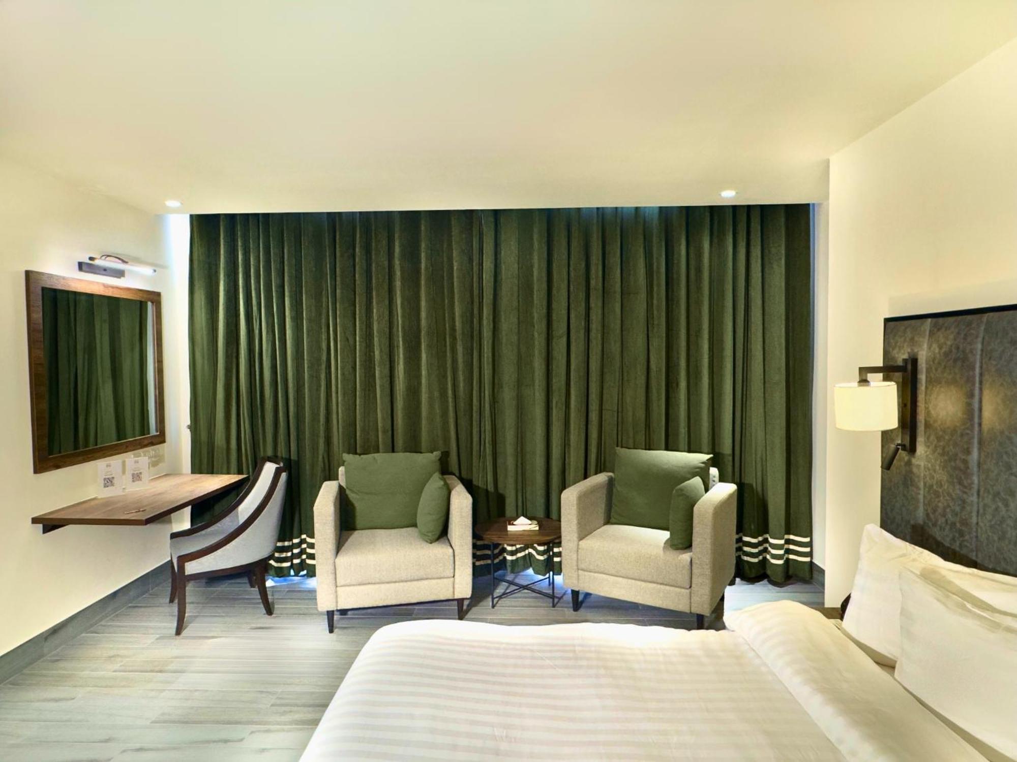 Hotel One Vogue Mall 35 Rawalpindi Buitenkant foto
