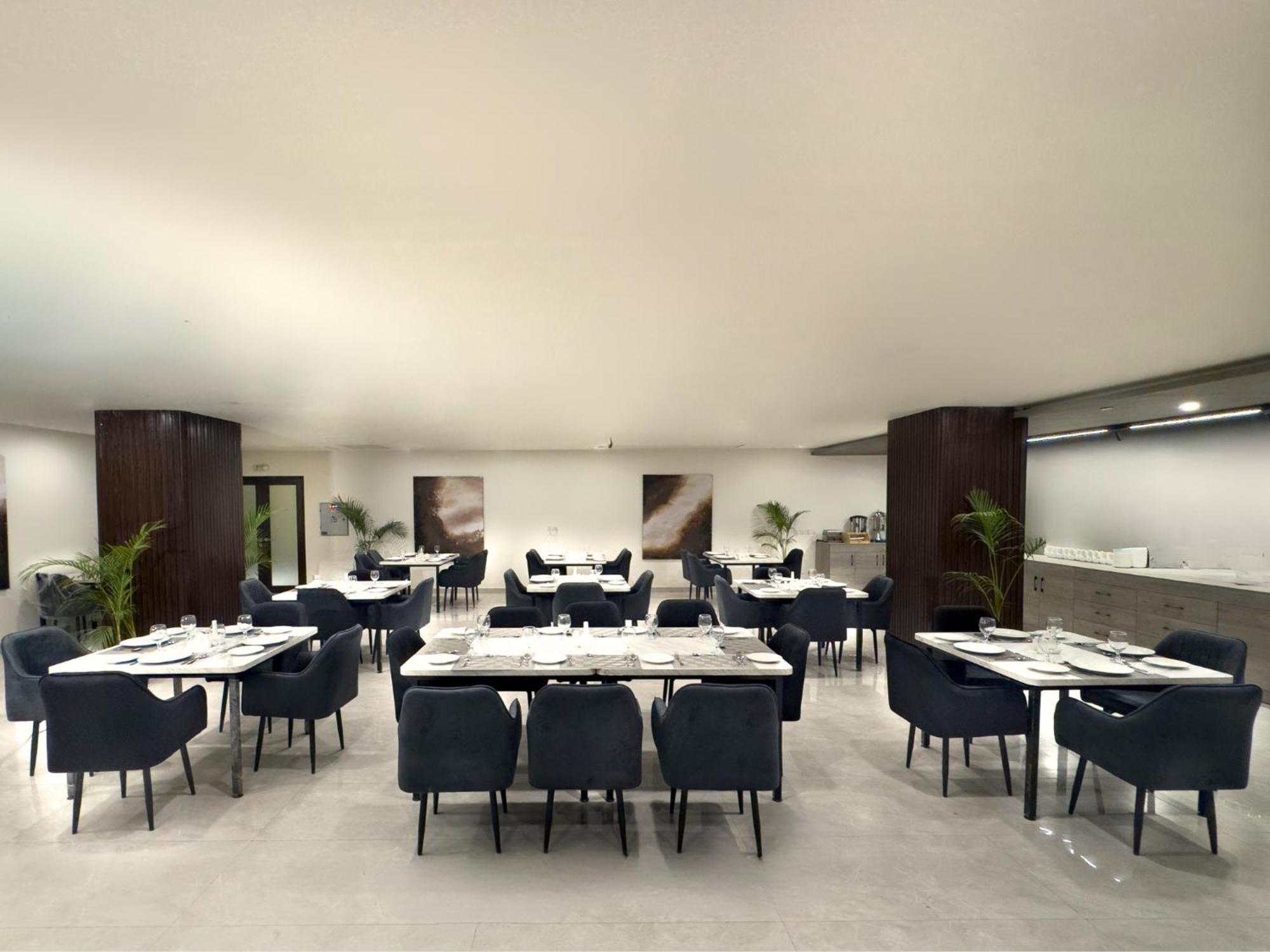 Hotel One Vogue Mall 35 Rawalpindi Buitenkant foto
